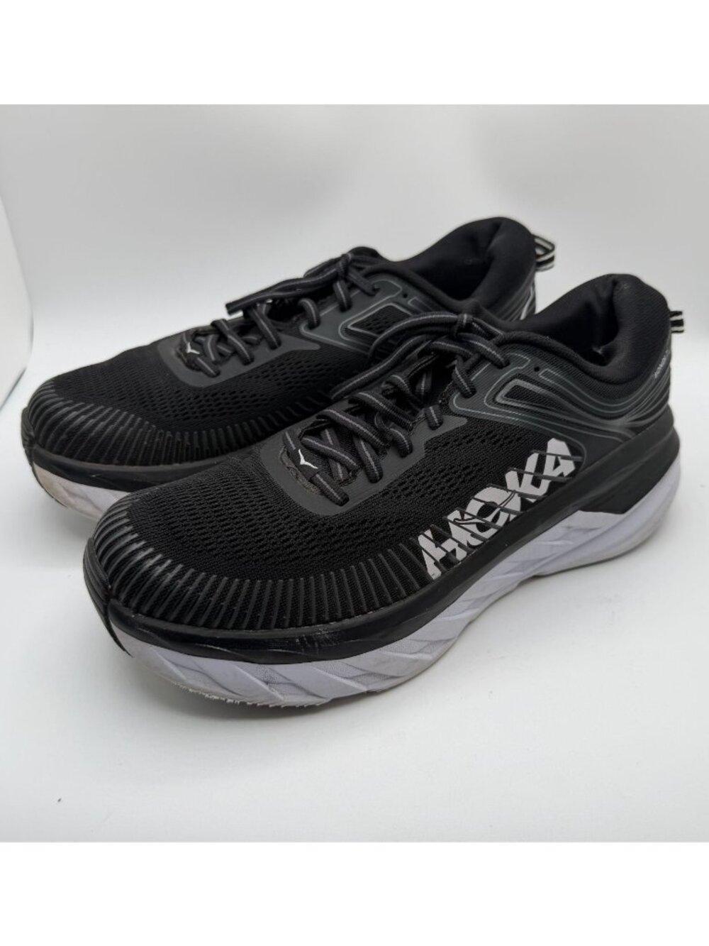 Hoka One One Bondi 7 Womens Size 9.5 Black White Athletic Running Shoes Sneakers